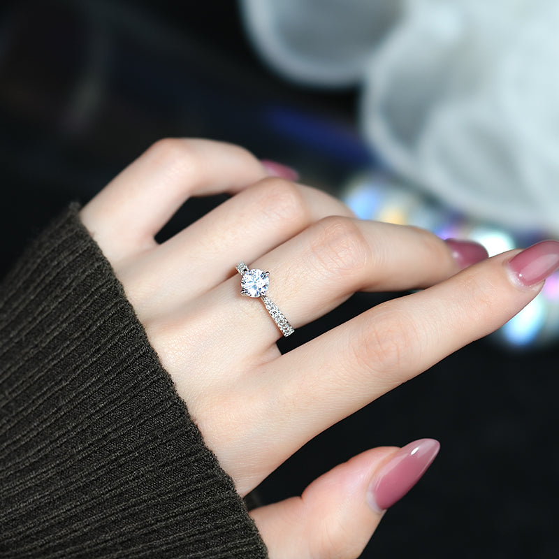 Statement Solitaire Band - Adjustable